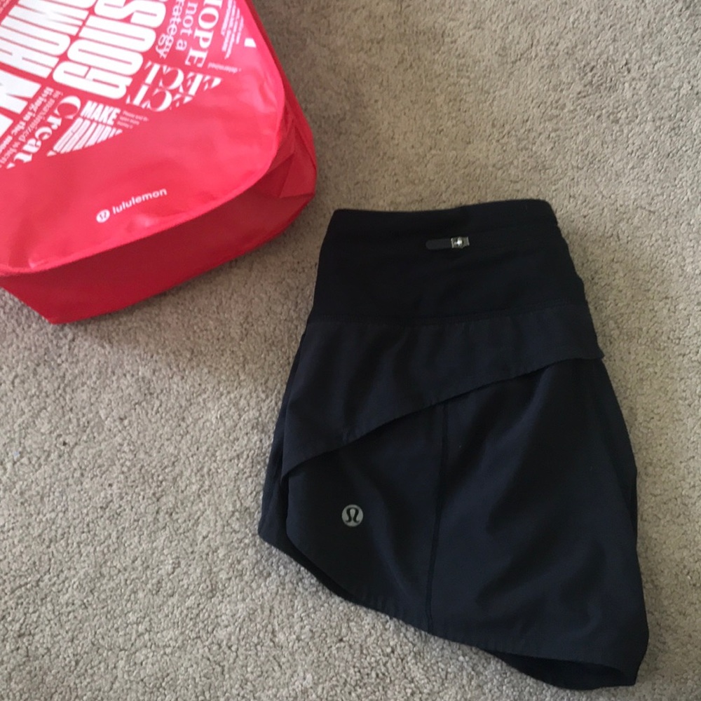 Lululemon speed up short